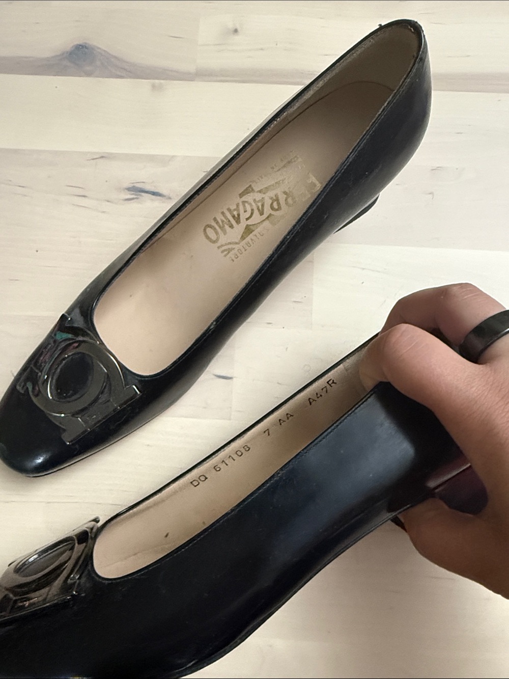 Salvatore Ferragamo Black Patent Leather Vara-Style Flats - Picture 9 of 9